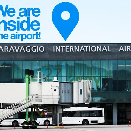 Resting Pods - Zzzleepandgo Bgy Airport 胶囊旅馆 3*