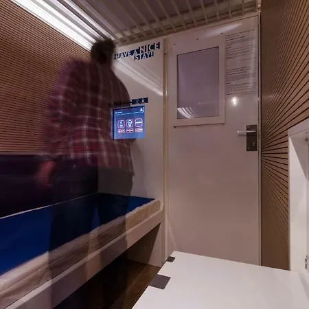 Hotel a capsule Resting Pods - Zzzleepandgo Bgy Airport